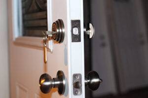 ¿Son las cerraduras de puertas sin llave una buena idea?